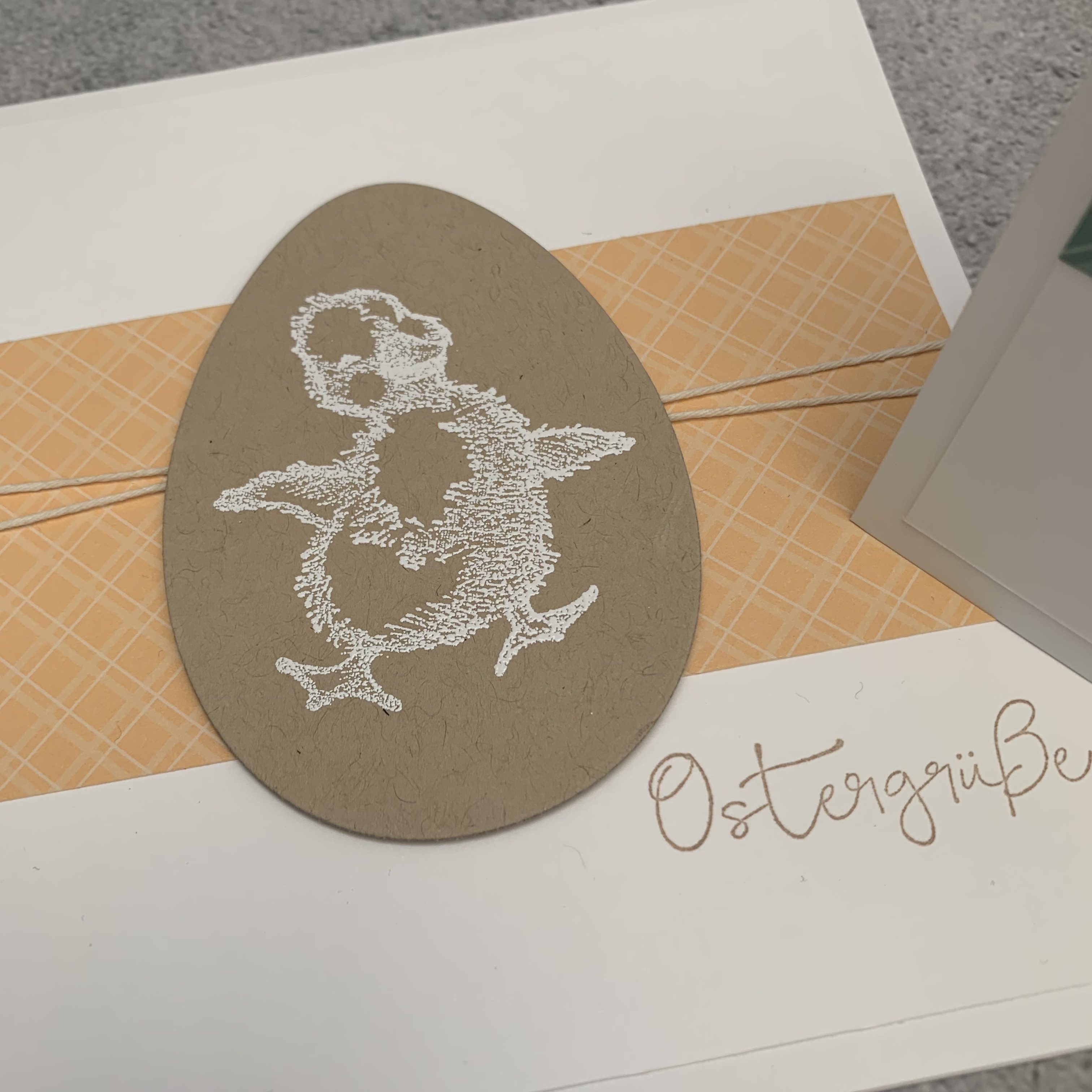 Ostergrue - Embossingkarte 3.jpeg